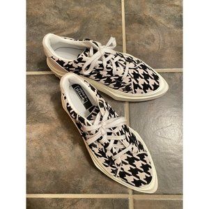 Adidas Women's 9 Hypersleek Platform Sneakers
